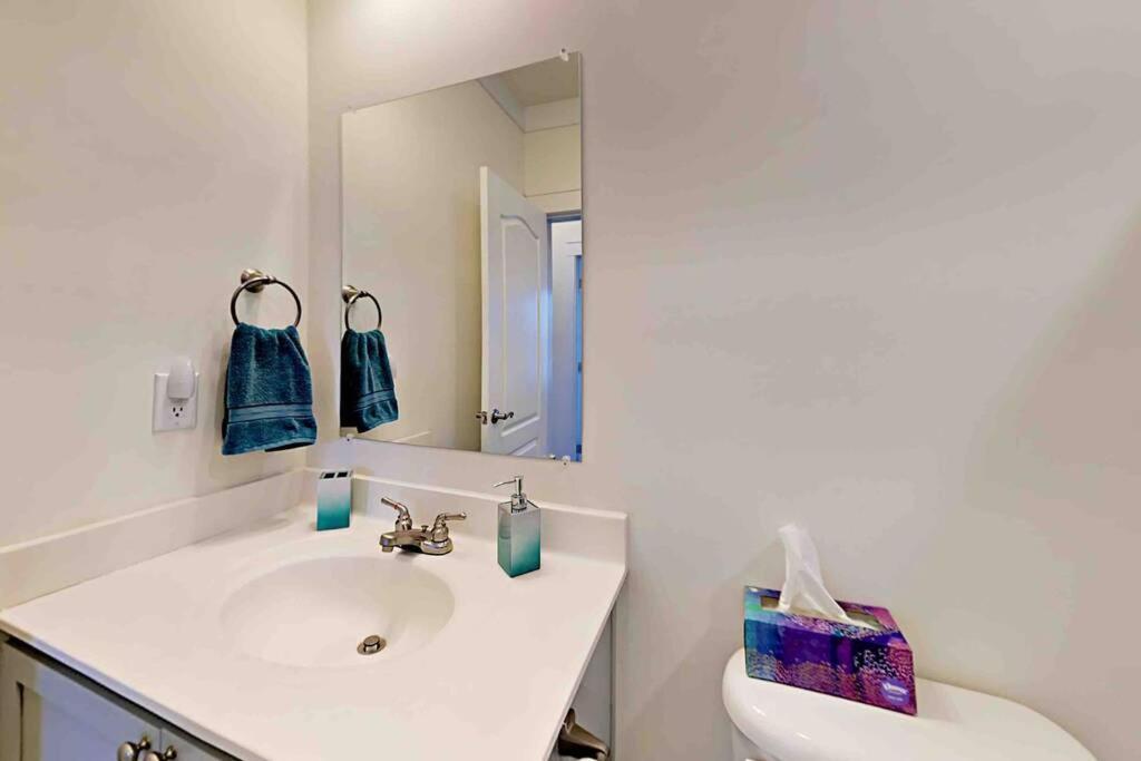 Serenity Views Comfort - Close To City & Parkway! Weaverville エクステリア 写真